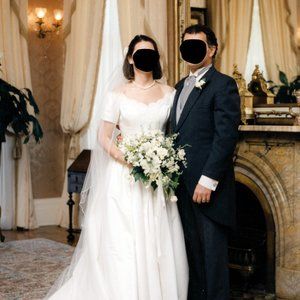 COPY - Carolina Herrera Wedding Dress Gown Silk Lace Pearls Veil Included Ivory…